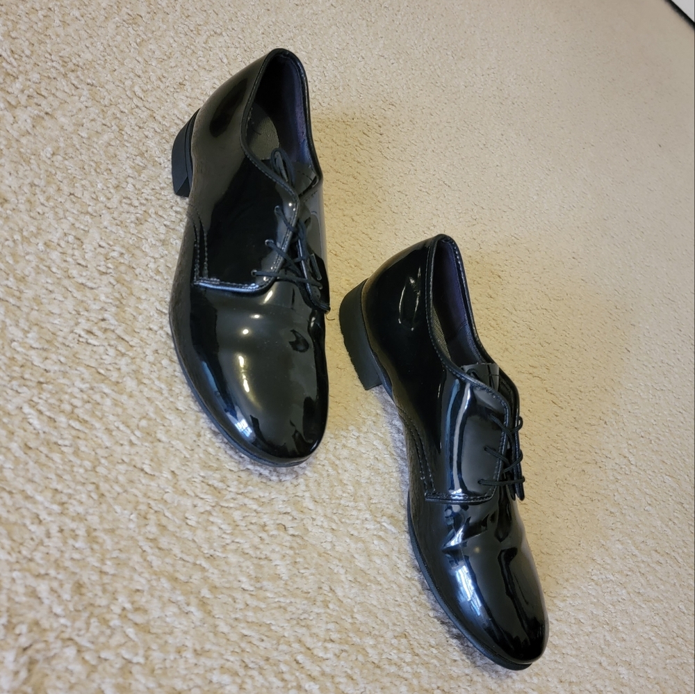 Vibram Womens Dress Shoes